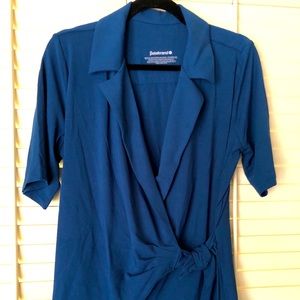 Betabrand Notched Collar Tee in Poseidon XL